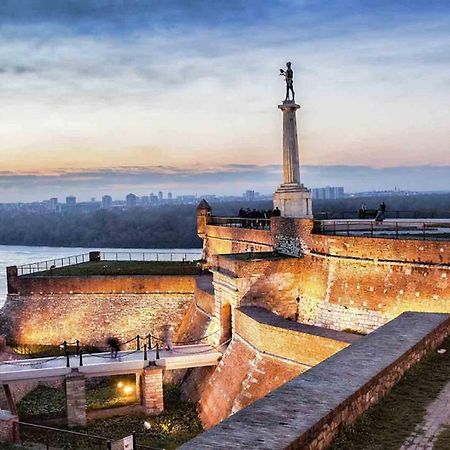 Supreme Palace Cube Belgrad Exterior foto